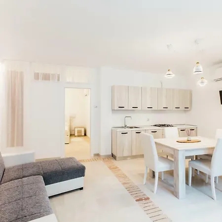 Secret Garden - & * Vasto