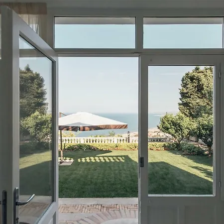 Secret Garden - & Villa Vasto